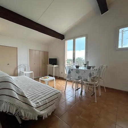 Apartment : Lumineux 2 Pieces Avec Parking Dans Calme - Fr-1-226-536 Sainte-Maxime